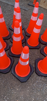 Traffic Safety Cones-Delineators