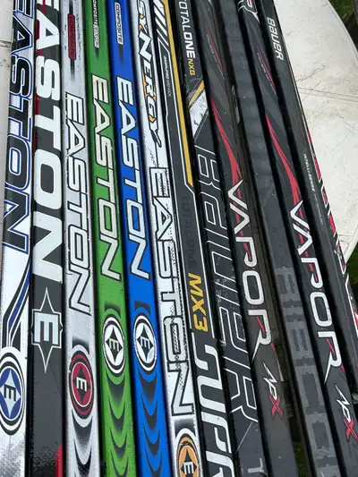 Vintage Hockey Sticks All are broken but can be used for collecting or building things. I’m clearing...