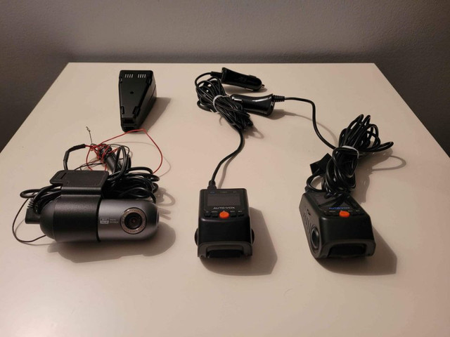Cowon AW1 Dashcam And Rear Camera Set - Excellent Condition in General Electronics in Vancouver - Image 2