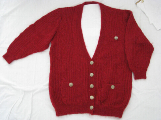 SKI lovers - Pure mohair twin sweater set burgundy red $ 75 in Women's - Tops & Outerwear in Mississauga / Peel Region - Image 3