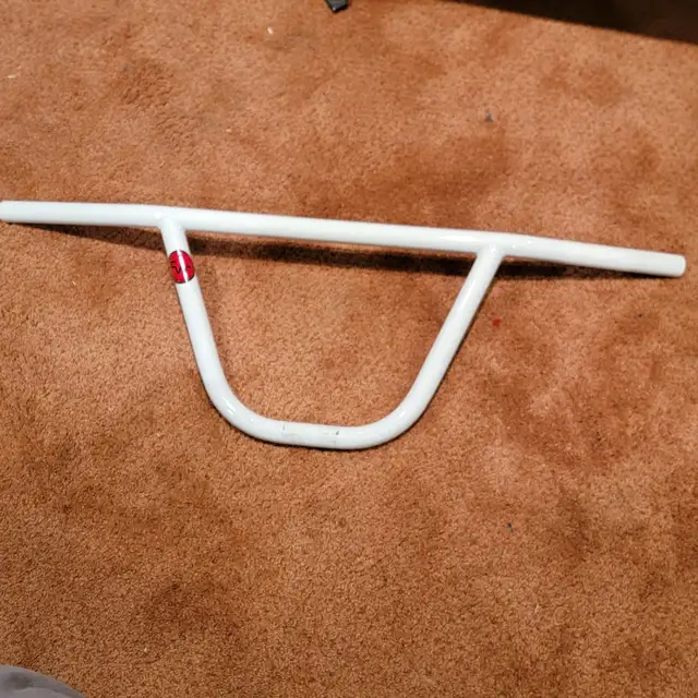 "Win" CW-Type Moustache Bars old school bmx handlebars White in Frames & Parts in City of Toronto - Image 5