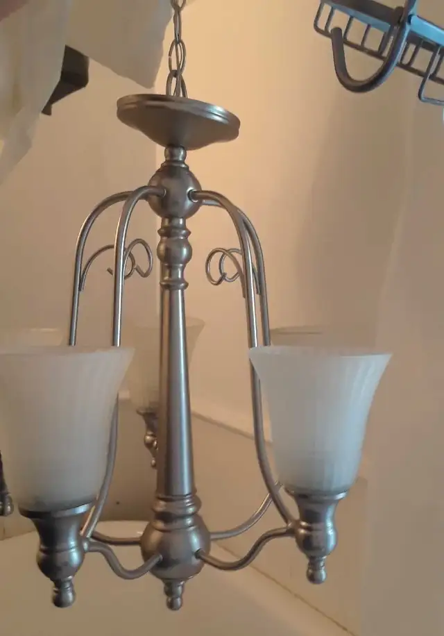Ceiling lights in Indoor Lighting & Fans in Kingston - Image 7