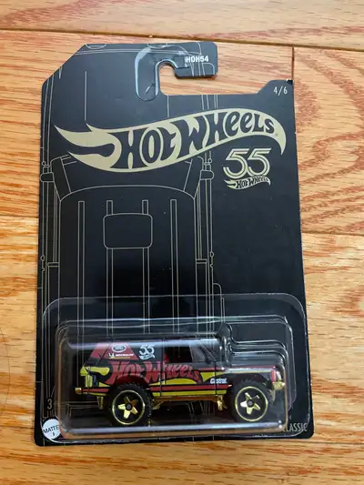Hot wheels 55th anniversary RANGE ROVER CLASSIE, View more