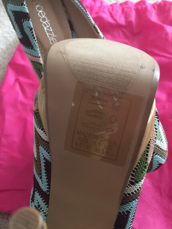 Paire rare de talons hauts neufs à vendre à très bon prix dans Femmes - Chaussures  à Longueuil/Rive Sud - Image 2