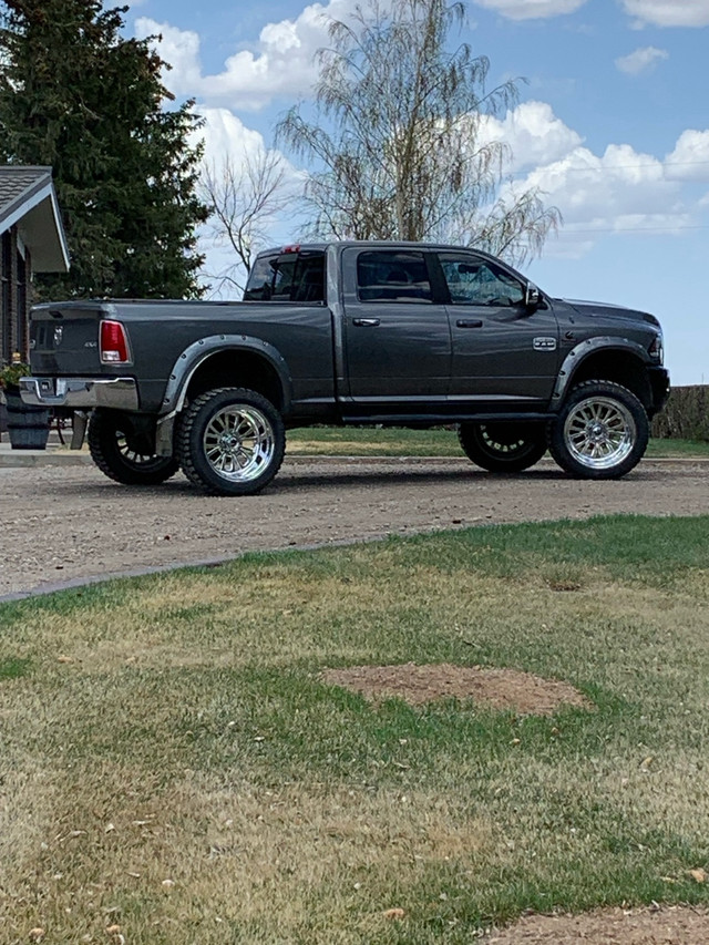  Dodge longhorn 2500  in Cars & Trucks in Lethbridge