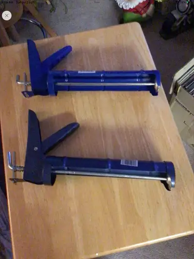 I have two NEW NEVER USED caulking guns for sale $5 EACH PICK UP NEAR LAC DU BONNET IN LEE RIVER/GRA...