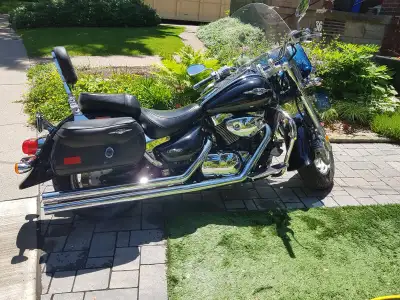 Well maintained with low KMs. Excellent condition. New tires, new battery. Less than 500KM since las...