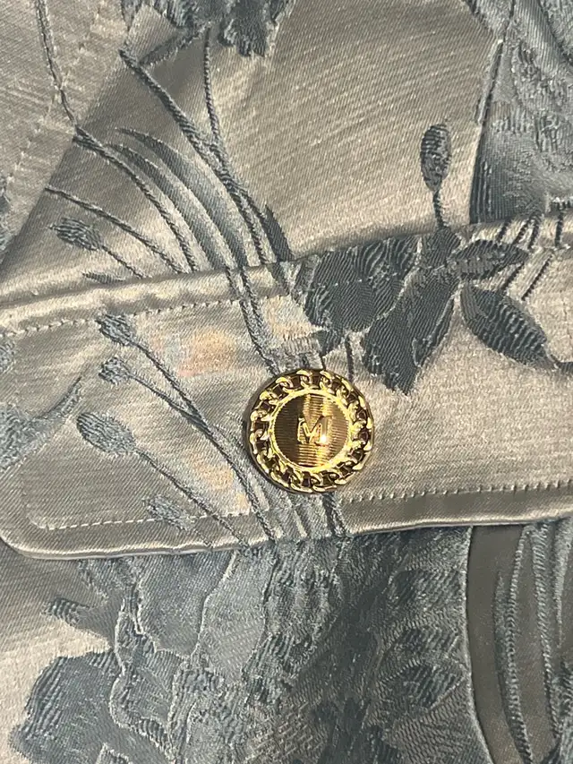 pretty and fancy jacket! brand new62864744970371121