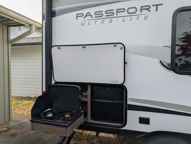 2019 Keystone Passport, 24ft in Travel Trailers & Campers in Campbell River - Image 4