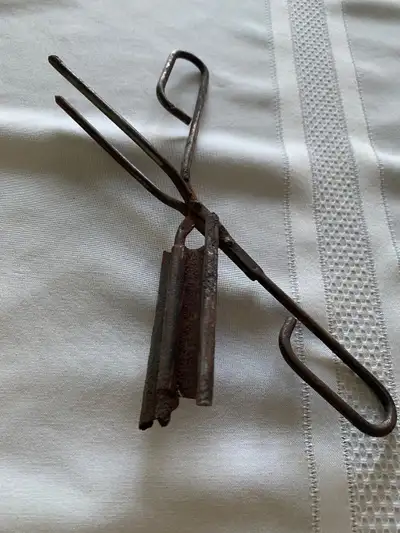 Antique Hair Crimper  (2), View more