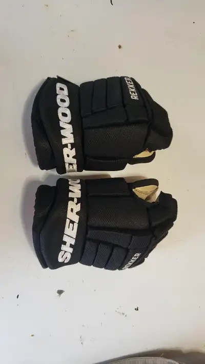 Hockey gloves, View more