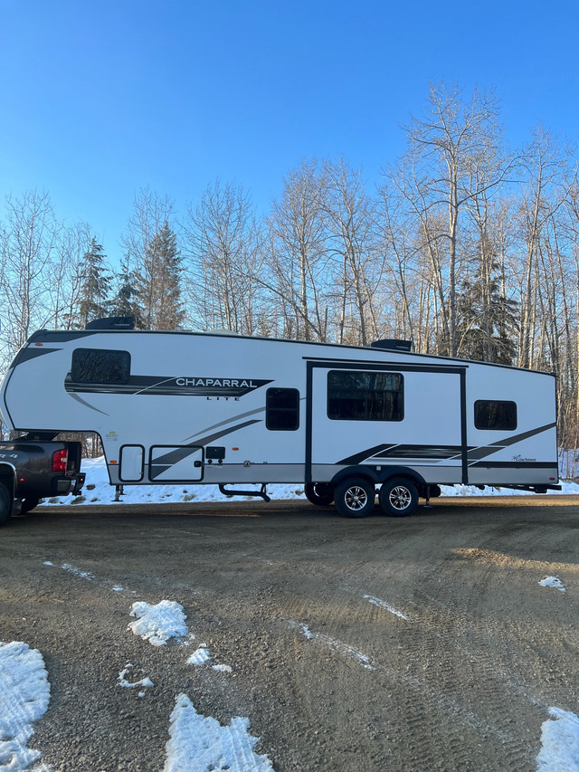 2021 Coachmen Chaparral 274BH in Travel Trailers & Campers in Edmonton