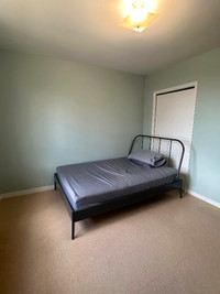 Small room - single person only