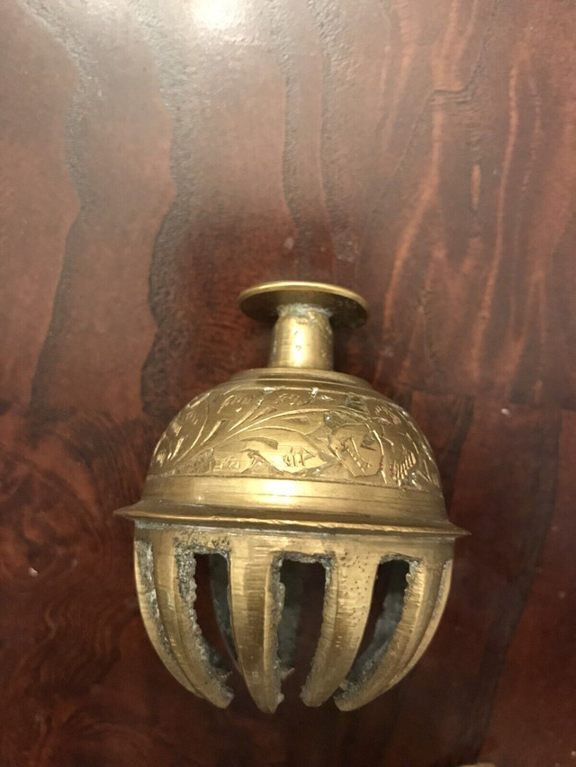 Vintage Indian Elephant Bell with solid brass.3”x2,5 in Arts & Collectibles in Markham / York Region - Image 4