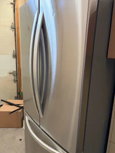 Réfrigérateur LG French Door modèle LRFNS2503S, View more