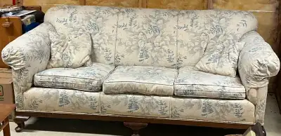 Antique Sofa Free, View more
