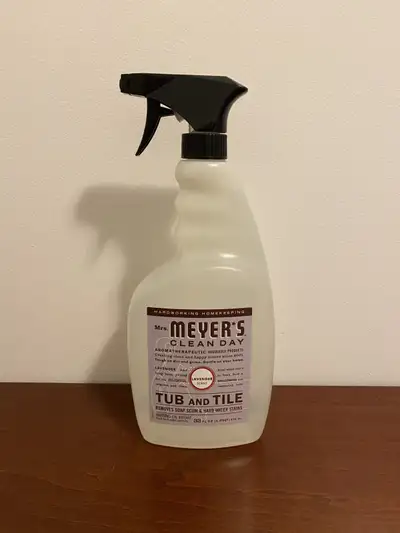 NEW Mrs Meyers Tub and Tile. LAVENDER Scent. 976ml. $12 firm. Cash only. Not accepting any offers. M...