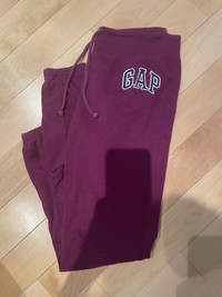Kids purple GAP sweatpants - XS