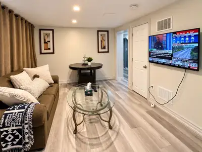 PRIVATE FURNISHED ROOMS FOR WOMEN | PICKERING | FROM $850 Three private furnished rooms are availabl...
