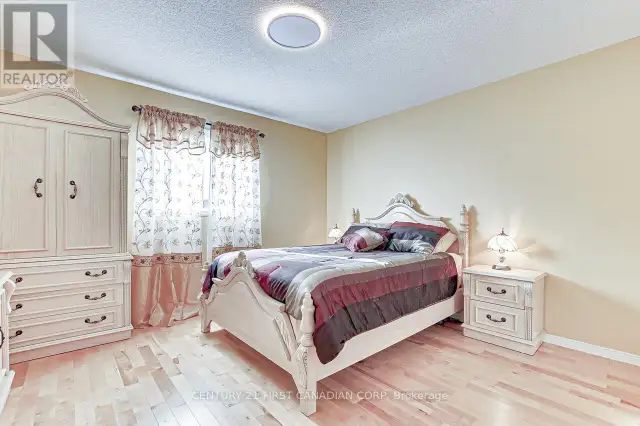 Family Home for Sale in Family Friendly London, ON63815787132801122