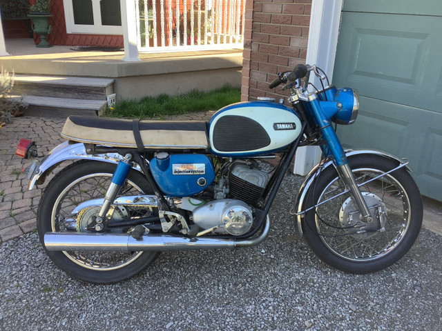 60's  305 yamaha 2 stroke in Street, Cruisers & Choppers in St. Catharines