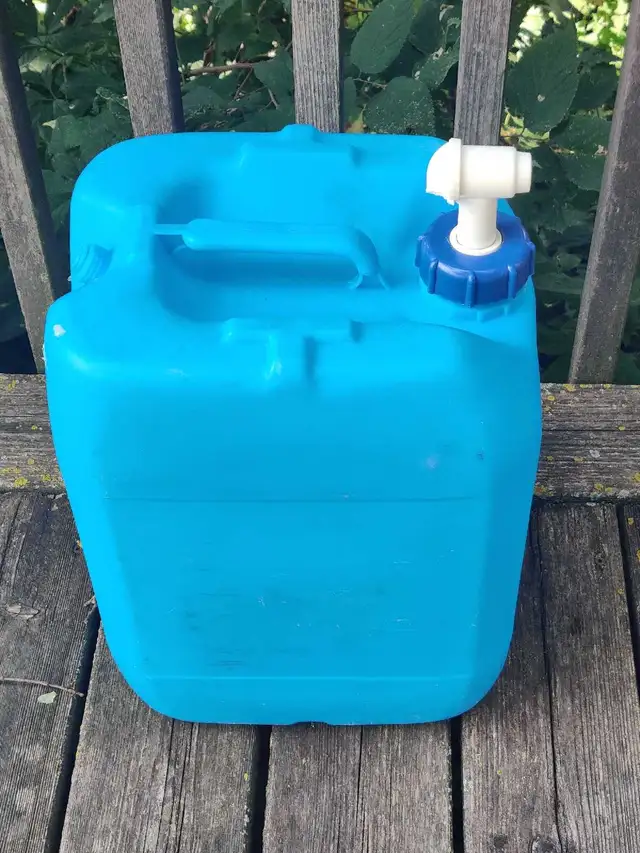 Beverage Dispenser with Tap (28 liters)