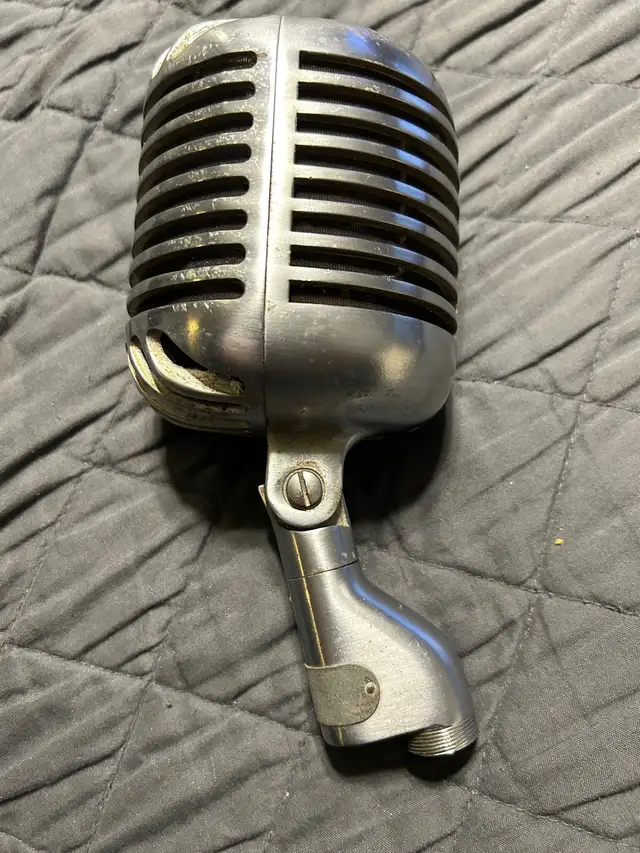 Vintage 1940's Shure Brothers 55 Fatboy microphone in Pro Audio & Recording Equipment in Oshawa / Durham Region - Image 5