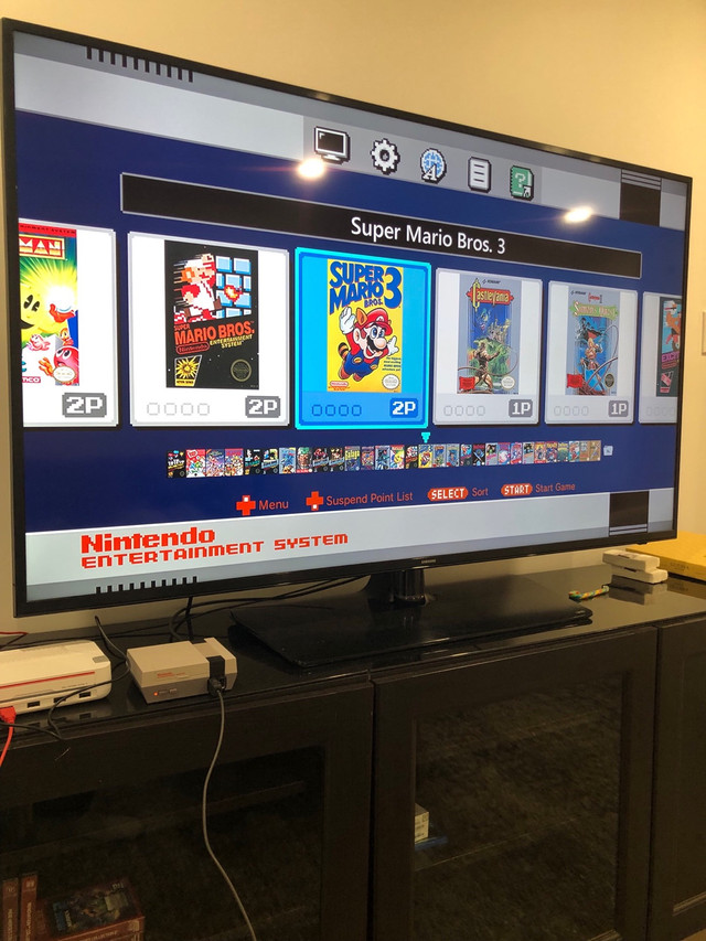 Nintendo NES Mini Classic ++ in Older Generation in Markham / York Region - Image 2