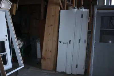 1 porte pleine en bois avec poignée + cadre en acier (36 po x 83, View more