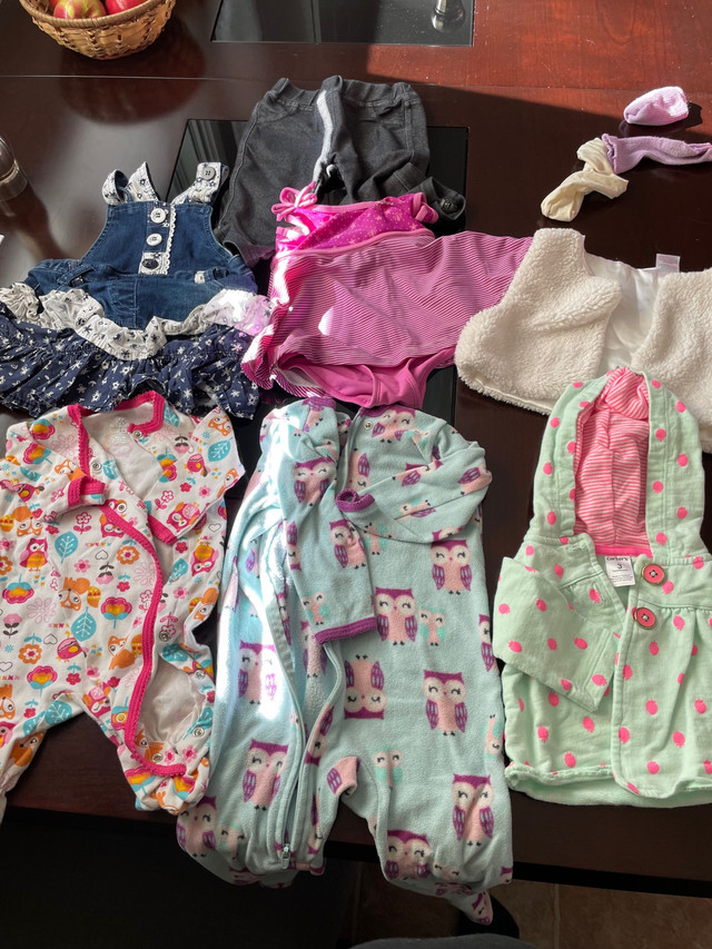 Linge de fillette de 3 à 12 mois  dans Vêtements - 9 à 12 mois  à Laval/Rive Nord