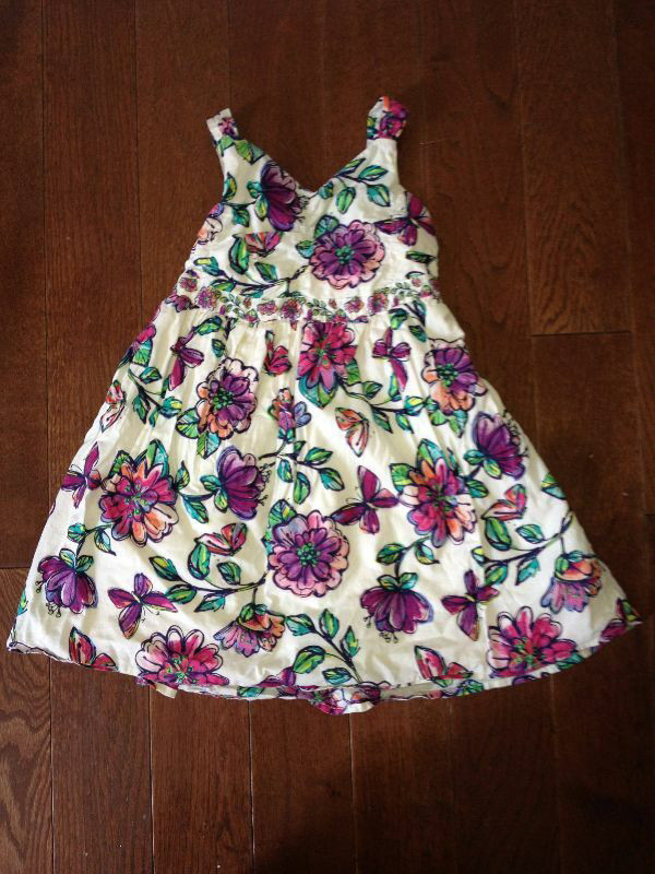 Dresses (size 4T) in Clothing - 4T in City of Toronto - Image 2