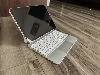 Apple iPad Pro 11 inch M4 1TB ( With New Apple Magic Keyboard), View more