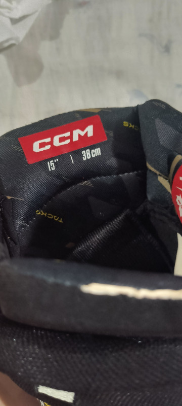 CCM HOCKEY GLOVES $$$ in Hockey in Edmonton - Image 4
