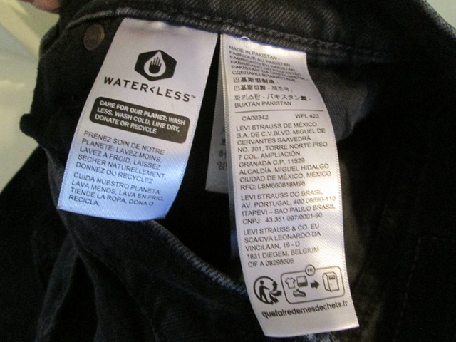 fake Levi's 502 jeans in Men's in North Bay - Image 7