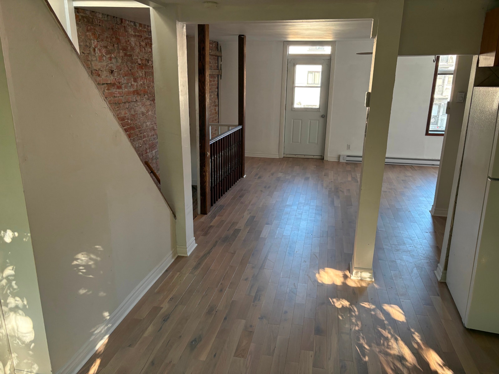Appartement ensoleillé sur deux étages/ Sunny 2-storey — photo 2