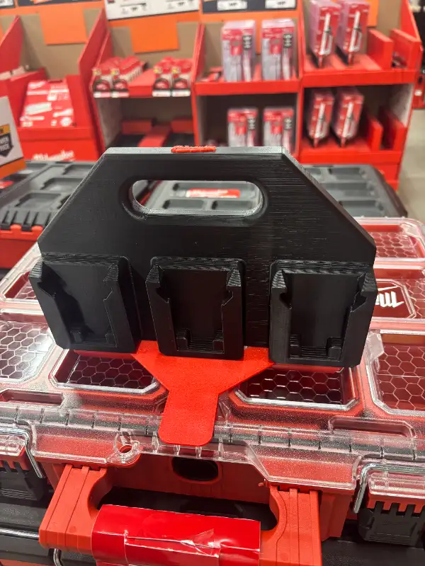Brand New Milwaukee M18 Battery Caddy Holder 4 or 6 Pack Packout in Power Tools in Markham / York Region - Image 8