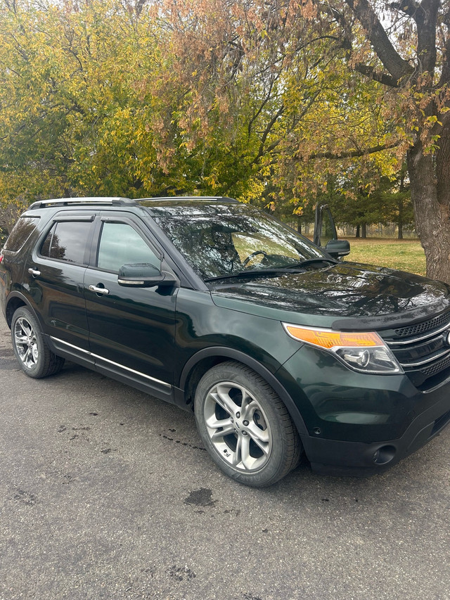 2013 explorer  in Cars & Trucks in St. Albert