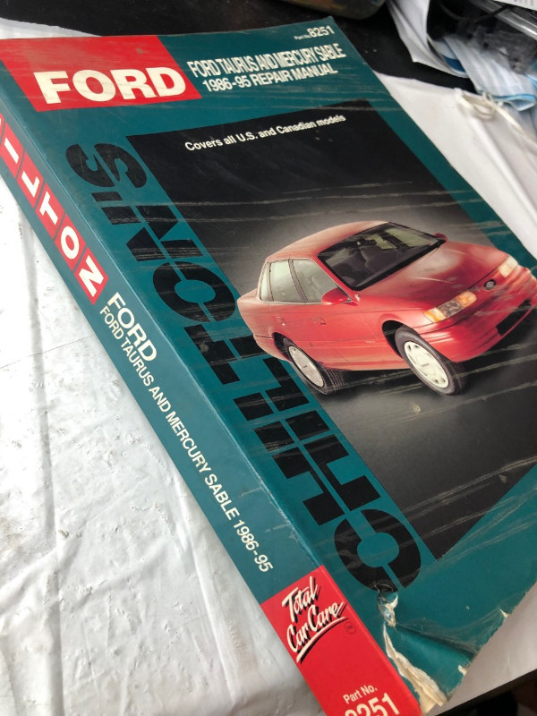 1986 - 1995 CHILTON FORD TAURUS MERC SABLE REPAIR MANUAL #M0067 in Textbooks in Edmonton