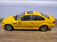 1/18 Minichamps BMW 1M Coupe (Yellow) Diecast Car Model 