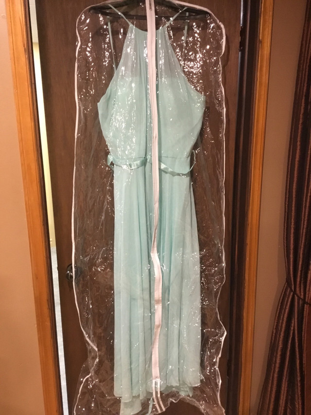 Robe de bal in Women's - Dresses & Skirts in La Ronge - Image 2