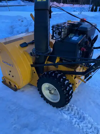 souffleuse Cub cadet 33 pouces, View more