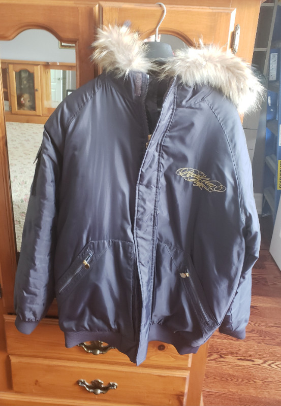 Rocawear winter coat with fur only used 4 times firm price in Men's in City of Toronto - Image 2