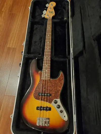 Fender Jazz Bass MIM  3 tone  Sunburst + Hard shell Gator case, View more