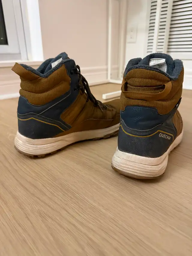 Quechua Waterproof men’s Winter Boots in Men's Shoes in Mississauga / Peel Region - Image 4