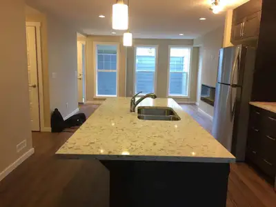 LOWEST PRICE! SAVE $1800! 2 bedroom Townhouse @Cranston $1795