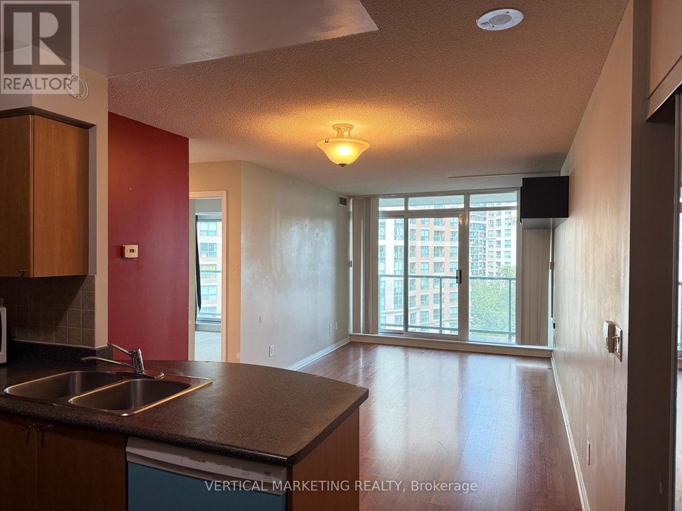 2-bedroom, 2-bathroom condo at Yonge & Finch for rent 3