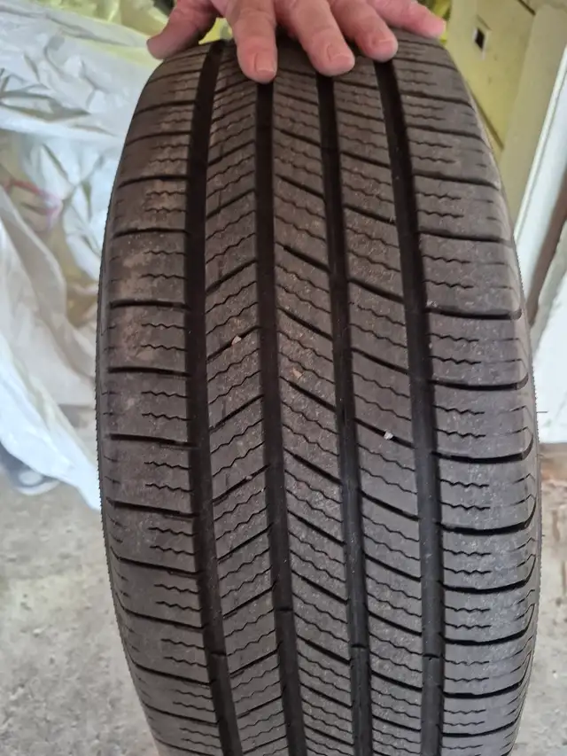 4 pneus d'été + spare in Tires & Rims in Trois-Rivières - Image 3