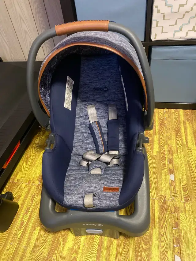 Safety 1st Travel System + 2 sieges d’auto  in Strollers, Carriers & Car Seats in Longueuil / South Shore - Image 9