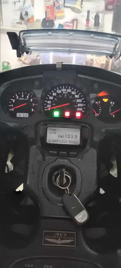 Great bike1832cc, ABS ,Cruise ,GPS. LOW 84900km great deal at 7500