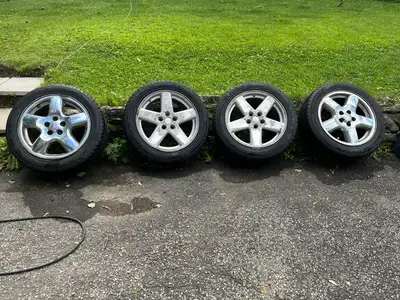 Used from late November 2025 to April 2026 for one winter on a 2009 JEEP COMPASS...Tires are in VERY...